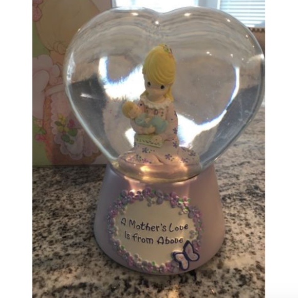 Music Waterfall A Mothers Love Is From Above Globe - Picture 1 of 4